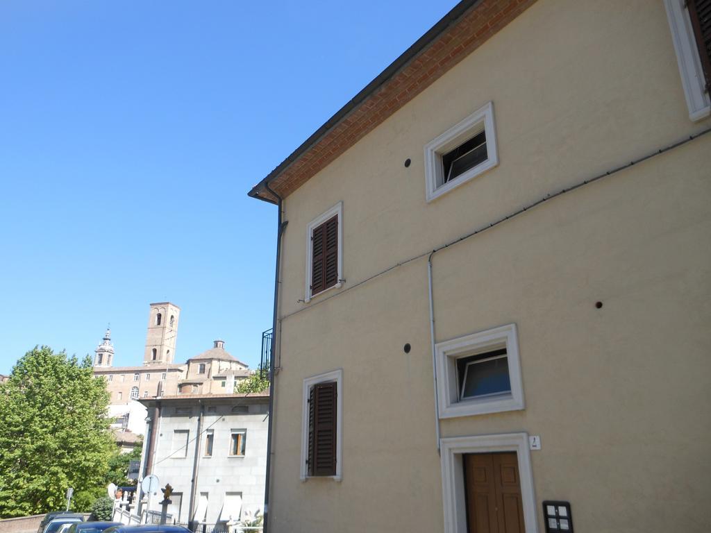 B&B La Luna Dal Borgo Iesi Pokoj fotografie