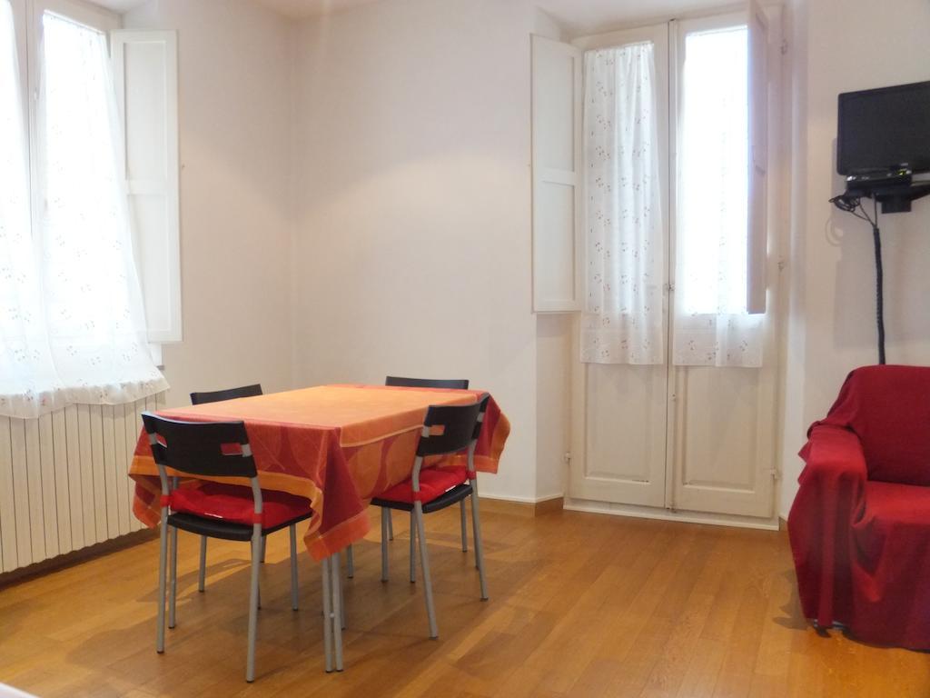 B&B La Luna Dal Borgo Iesi Pokoj fotografie