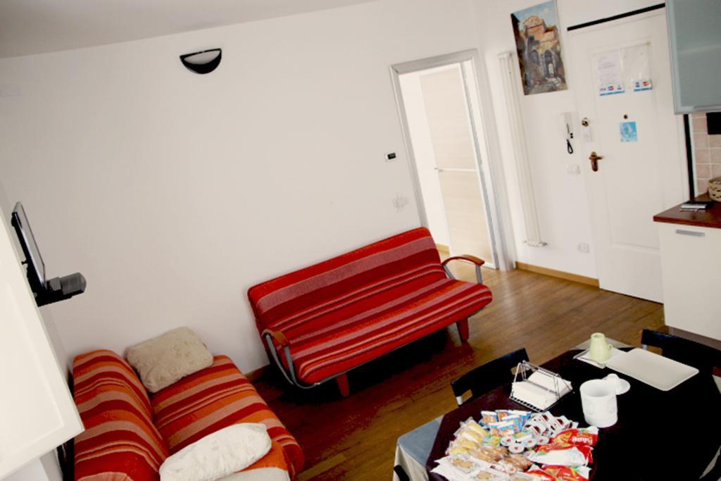 B&B La Luna Dal Borgo Iesi Exteriér fotografie