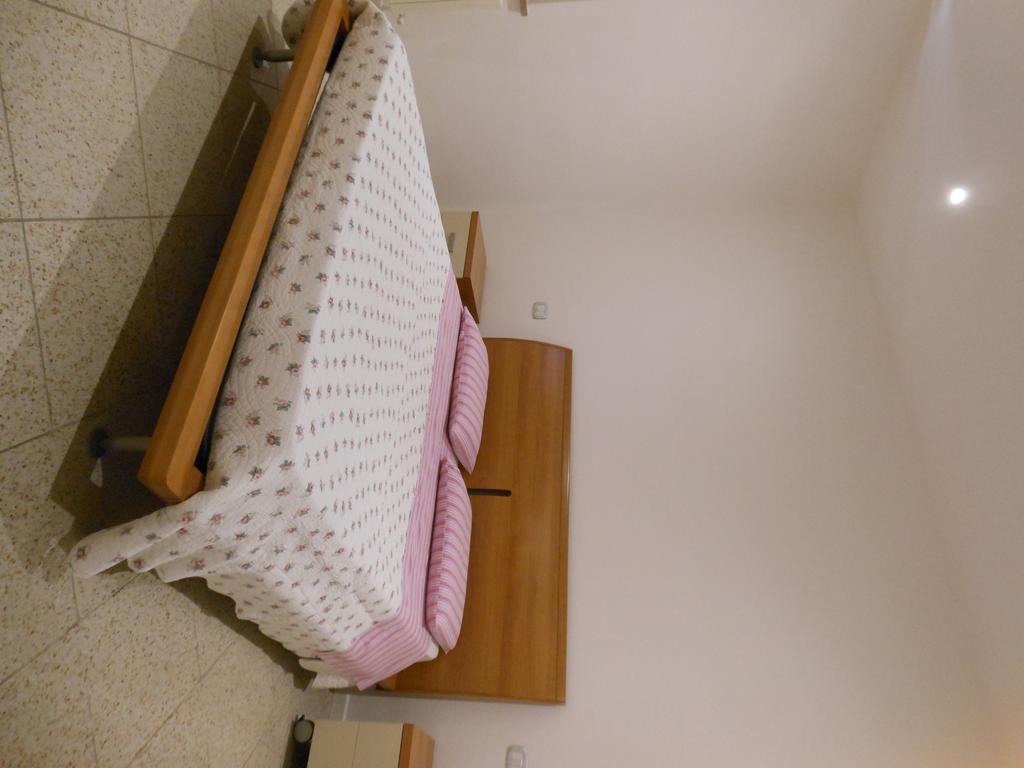 B&B La Luna Dal Borgo Iesi Exteriér fotografie